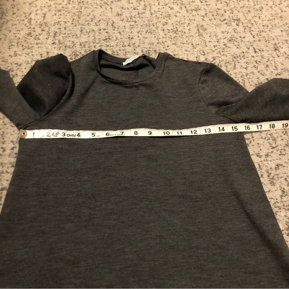 Zara Trafaluc Gray Belle Sleeve Long Sleeve Blouse Size Small - Picture 6 of 8